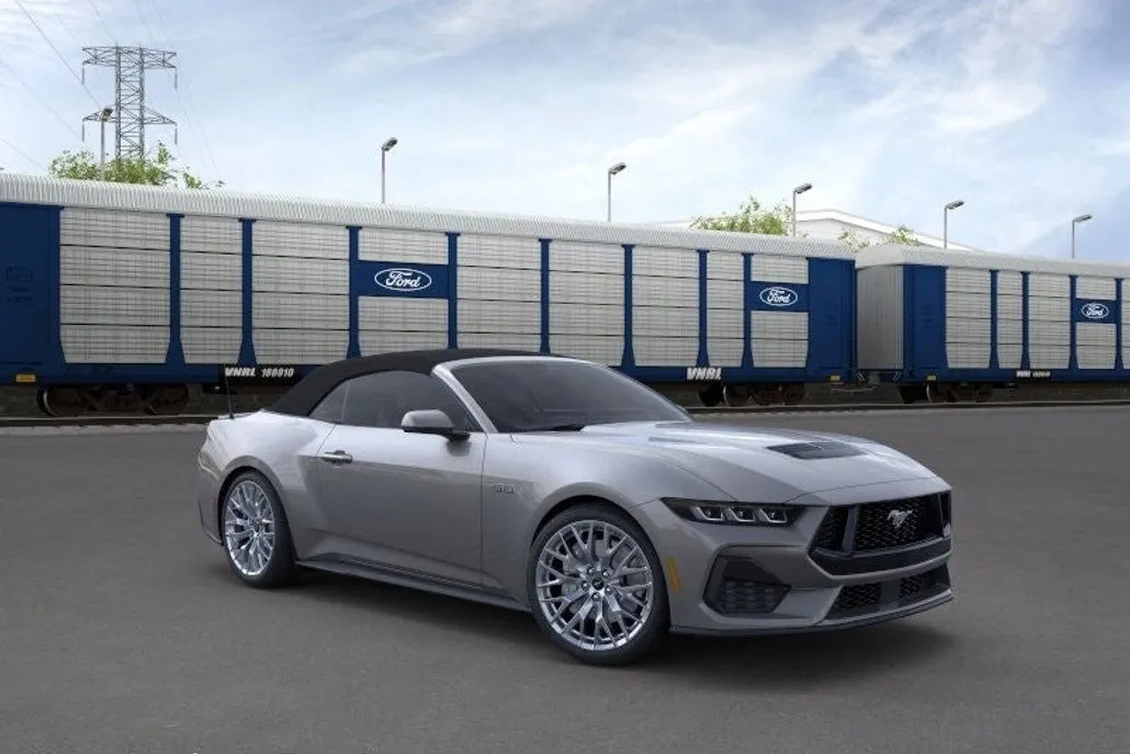 2025 Ford Mustang GT Premium photo 1