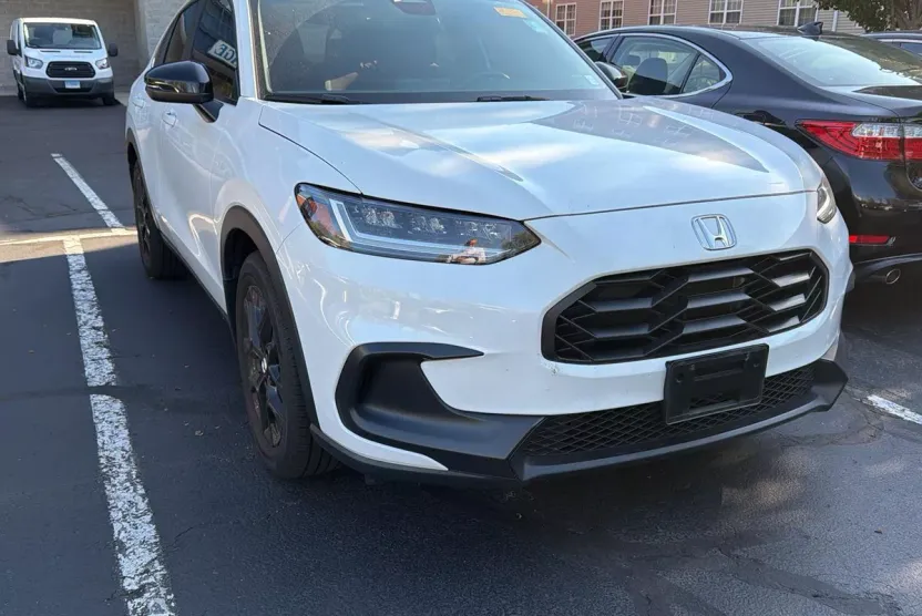 2024 Honda HR-V Sport photo 1