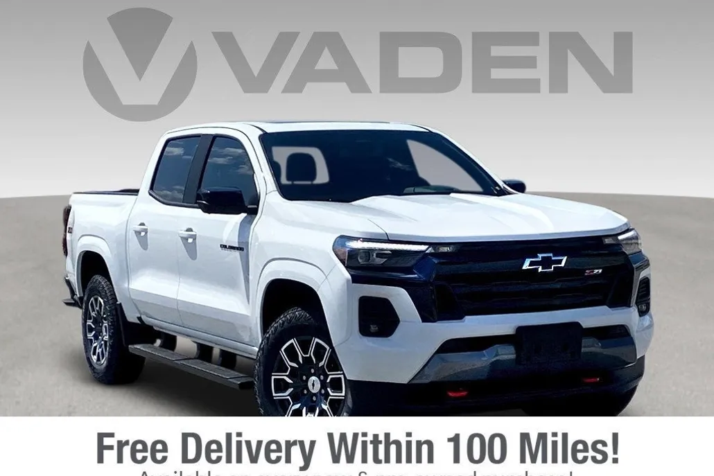2025 Chevrolet Colorado Z71 photo 1