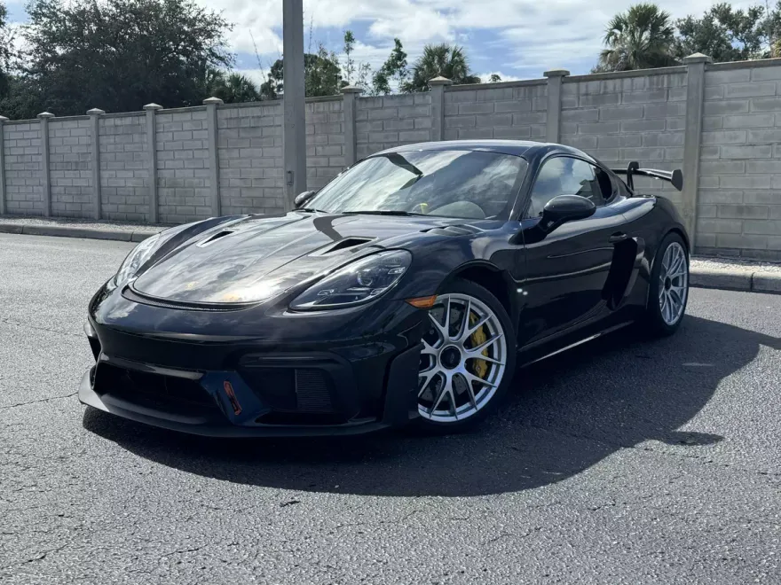 2025 Porsche Cayman GT4 RS photo 1