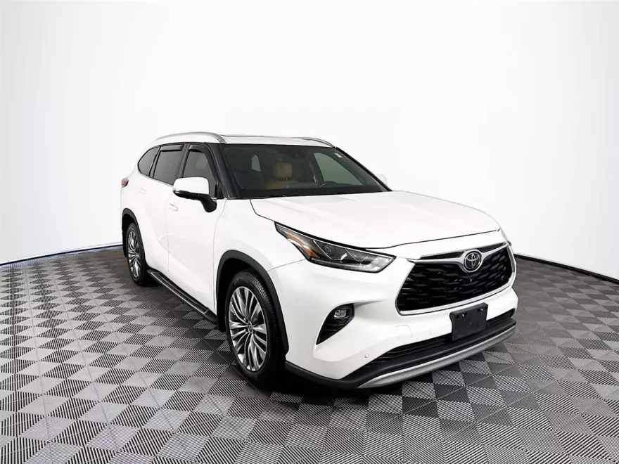 2021 Toyota Highlander Platinum photo 1
