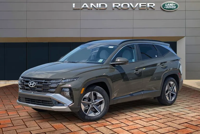 2025 Hyundai Tucson SEL photo 1