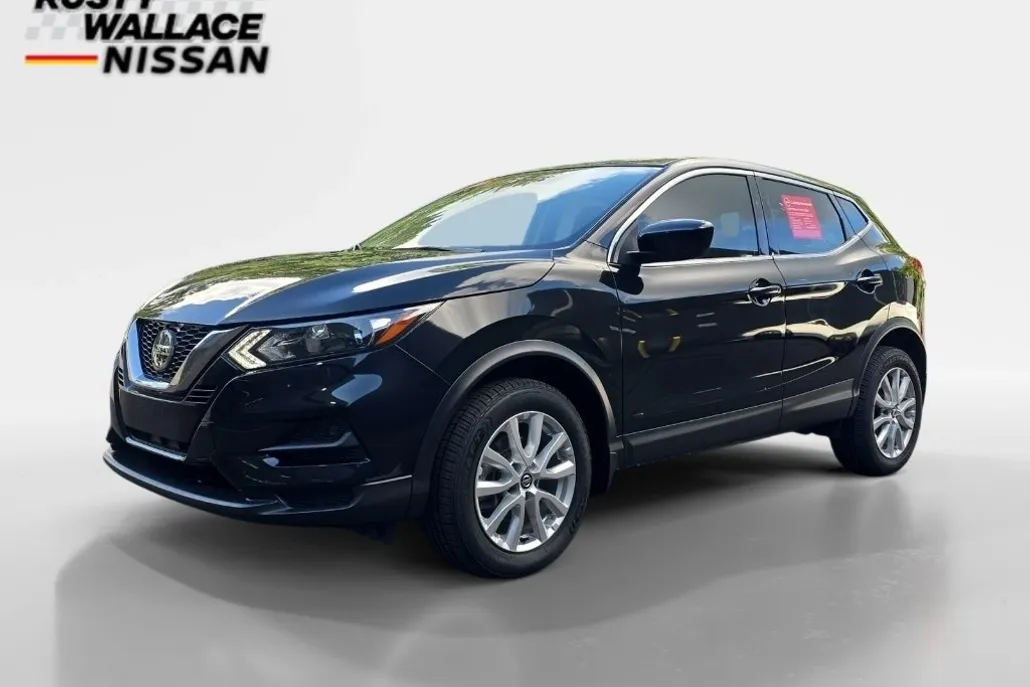 2022 Nissan Rogue Sport S photo 1