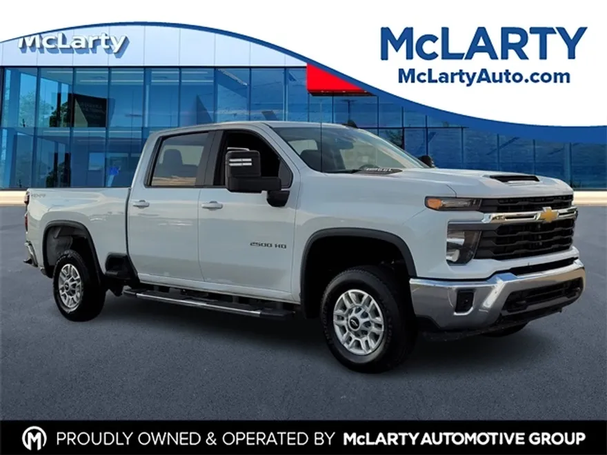 2024 Chevrolet Silverado 2500HD LT photo 1