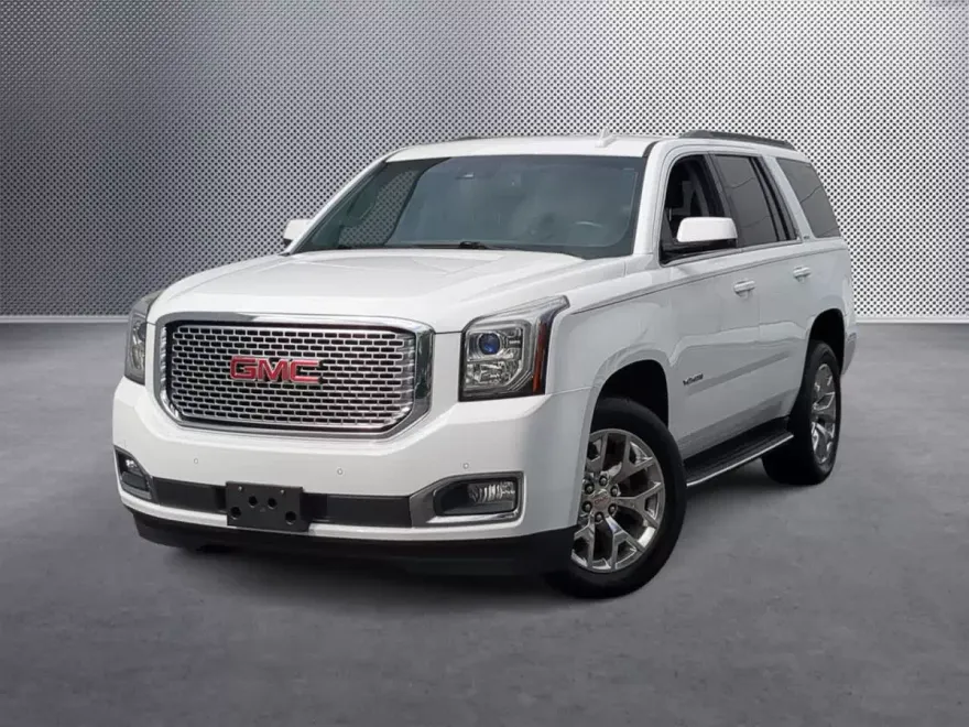 2017 Gmc Yukon SLE photo 1