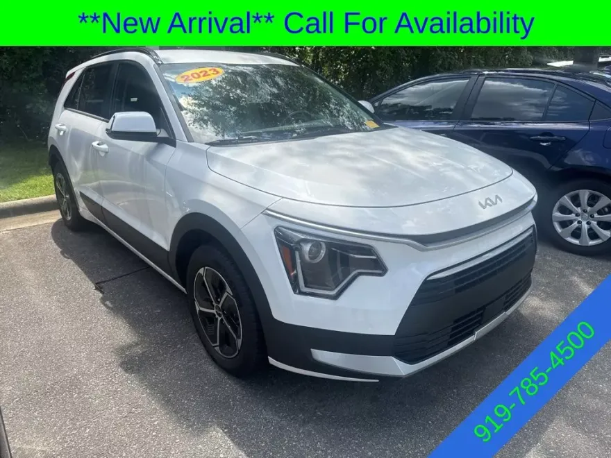 2023 Kia Niro EX photo 1