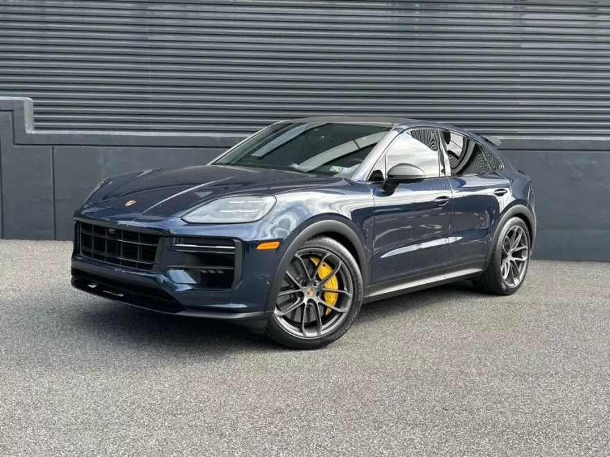2025 Porsche Cayenne Coupe Turbo GT photo 1