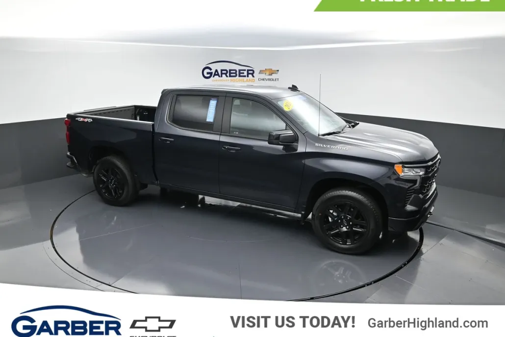 2023 Chevrolet Silverado 1500 RST photo 1