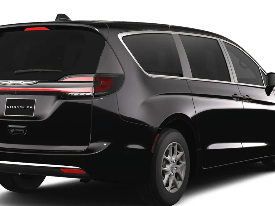 2025 Chrysler Pacifica photo 1