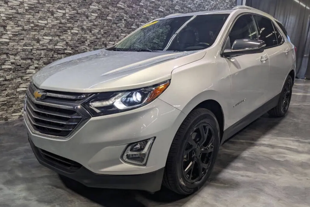 2021 Chevrolet Equinox Premier photo 1