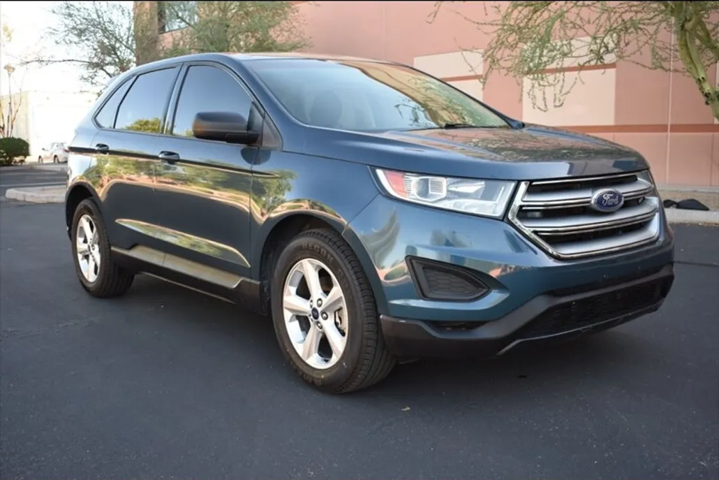 2016 Ford Edge SE photo 1