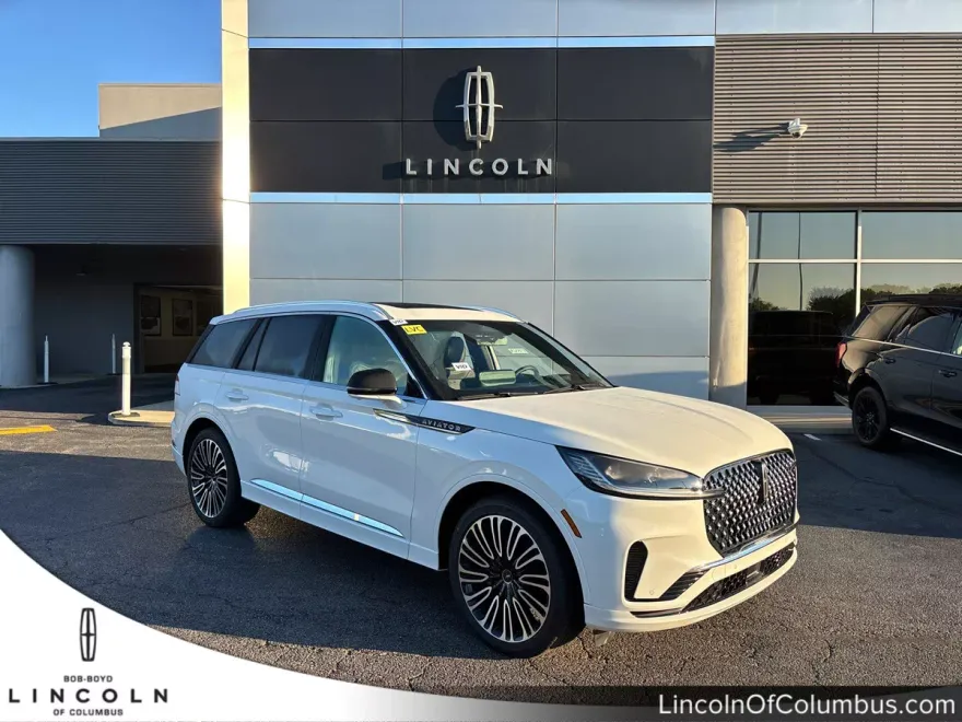 2025 Lincoln Aviator Black Label photo 1