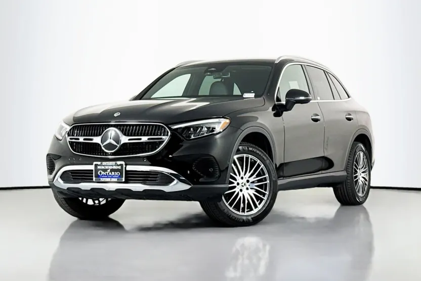 2023 Mercedes Benz GLC 300 photo 1