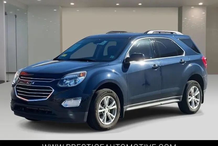 2017 Chevrolet Equinox LT photo 1