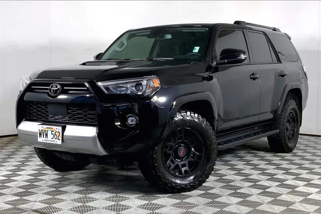 2023 Toyota 4Runner TRD Off-Road Premium photo 1
