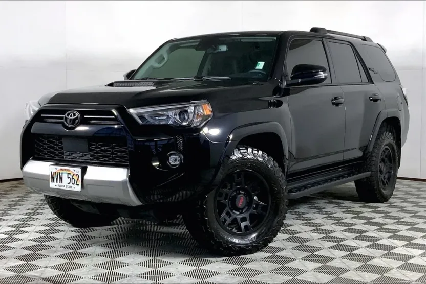 2023 Toyota 4Runner TRD Off-Road Premium photo 1