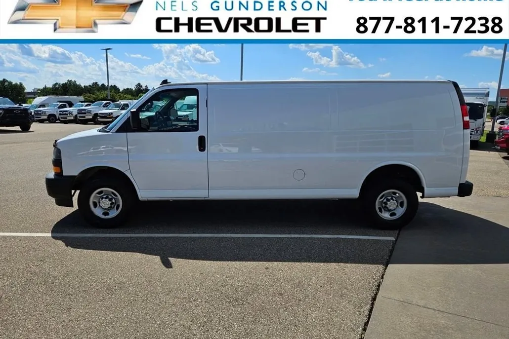 2022 Chevrolet Express Cargo 3500 Van photo 1