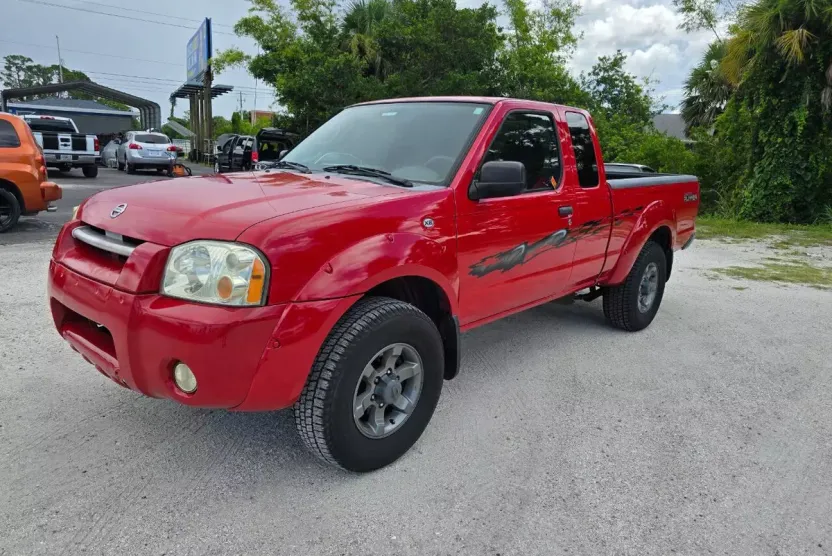 2004 Nissan Frontier photo 1