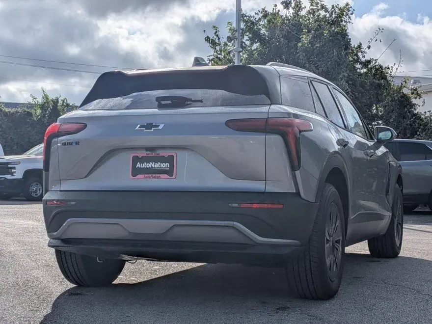 2025 Chevrolet Blazer EV photo 1