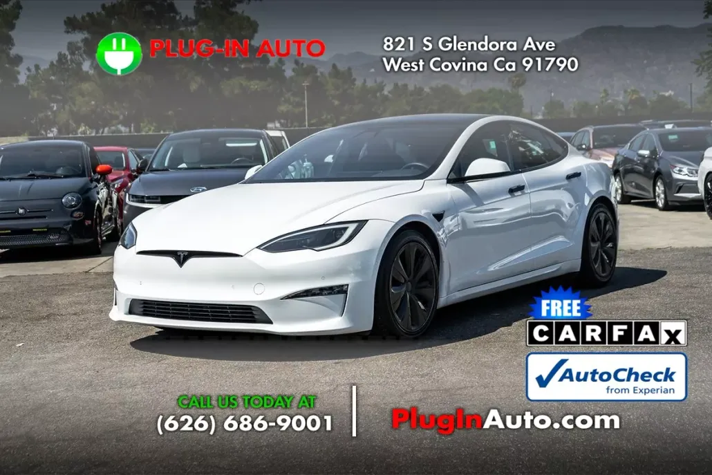 2022 Tesla Model S photo 1