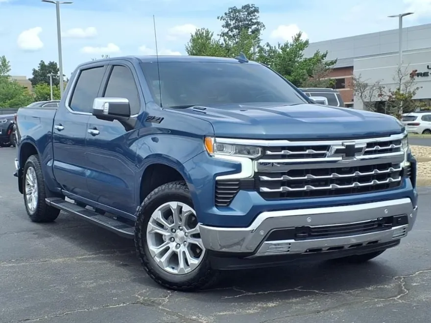 2024 Chevrolet Silverado 1500 LTZ photo 1