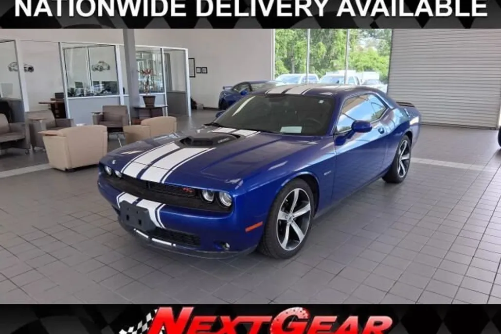 2018 Dodge Challenger R/T photo 1