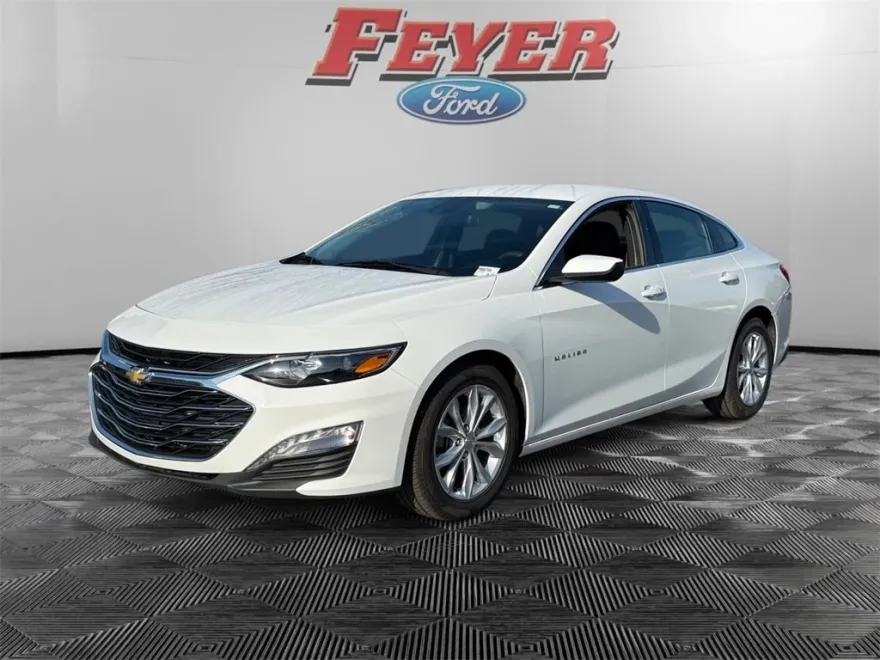 2023 Chevrolet Malibu 1LT photo 1