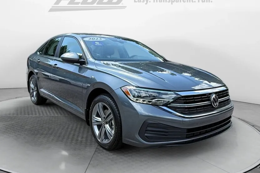 2023 Volkswagen Jetta 1.5T SE photo 1