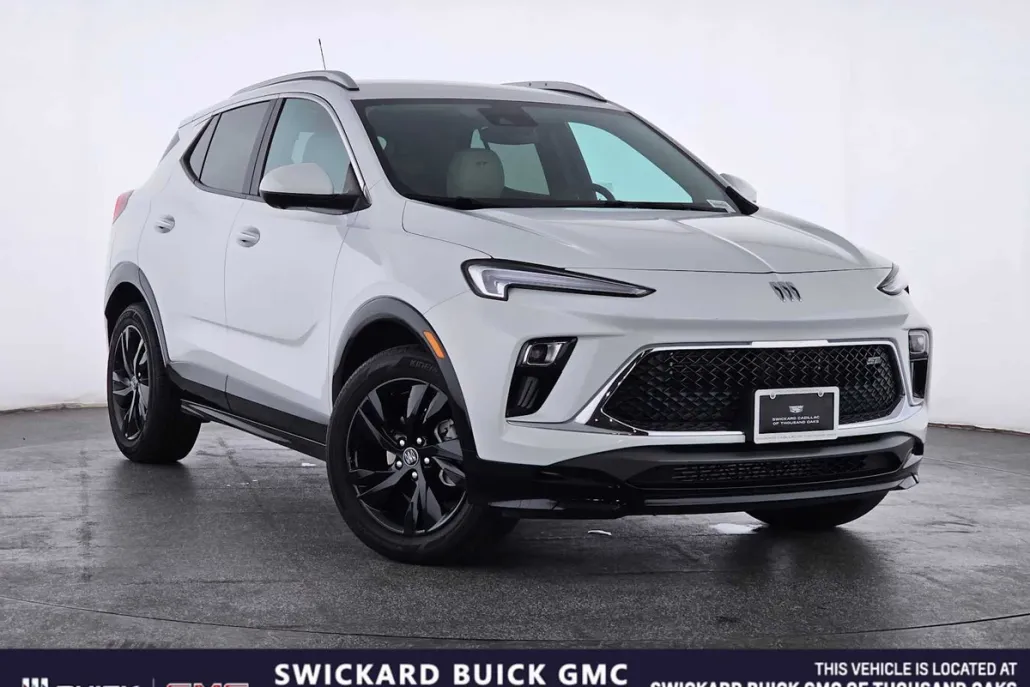 2024 Buick Encore GX Sport Touring photo 1
