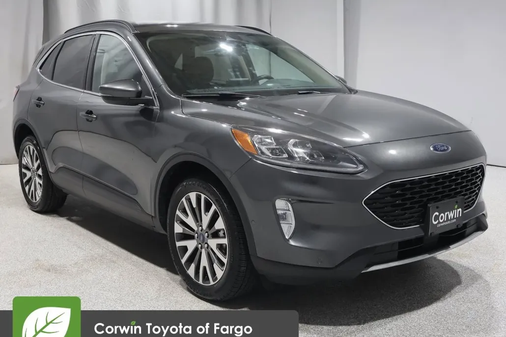 2020 Ford Escape Titanium photo 1