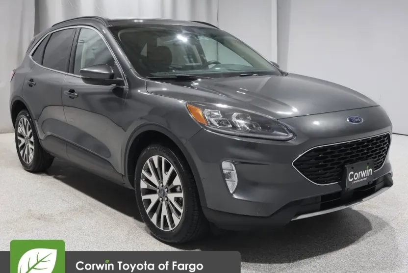 2020 Ford Escape Titanium photo 1