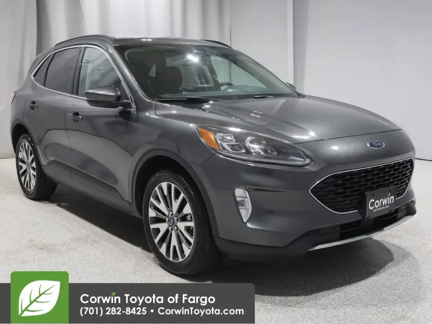 2020 Ford Escape Titanium photo 1