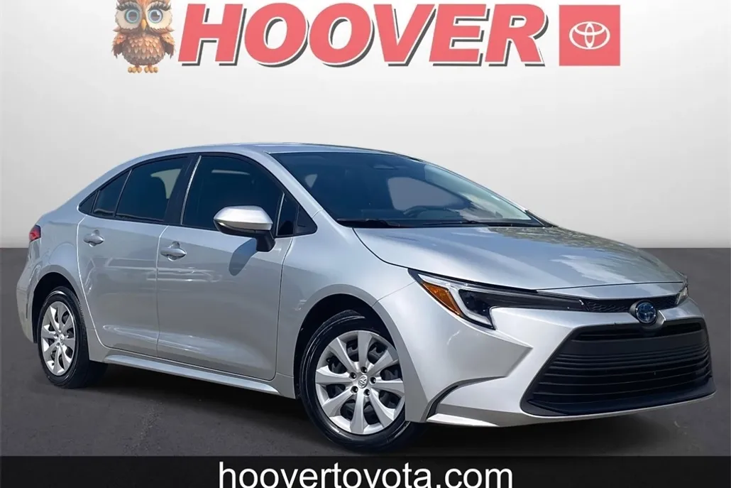 2024 Toyota Corolla Hybrid LE photo 1