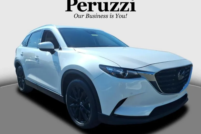 2022 Mazda CX-9 Touring photo 1