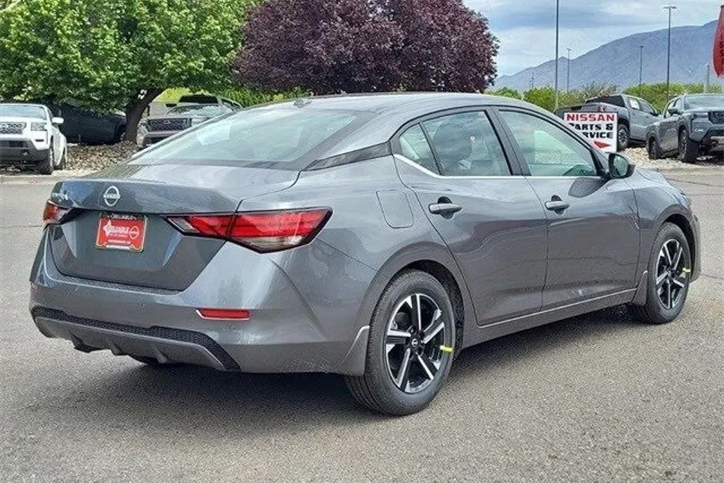 2025 Nissan Sentra SV photo 1