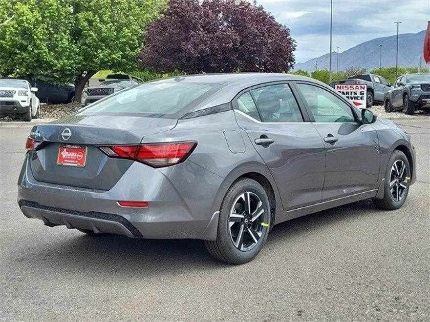 2025 Nissan Sentra SV photo 1