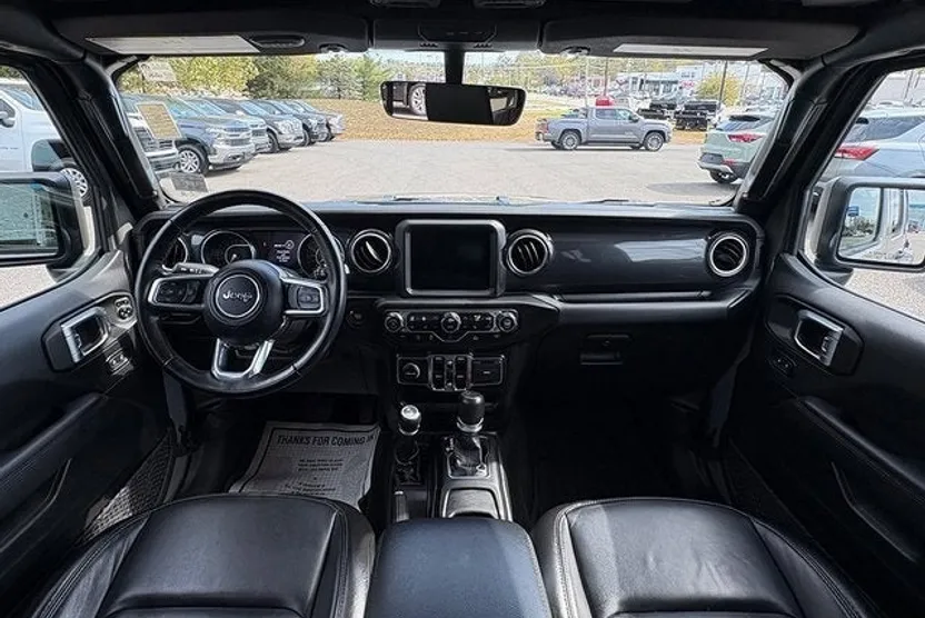 2022 Jeep Wrangler Unlimited Sahara Altitude photo 1