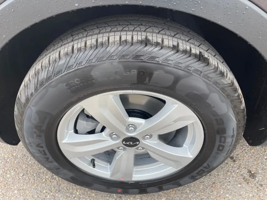 2026 Kia Sorento LX photo 1