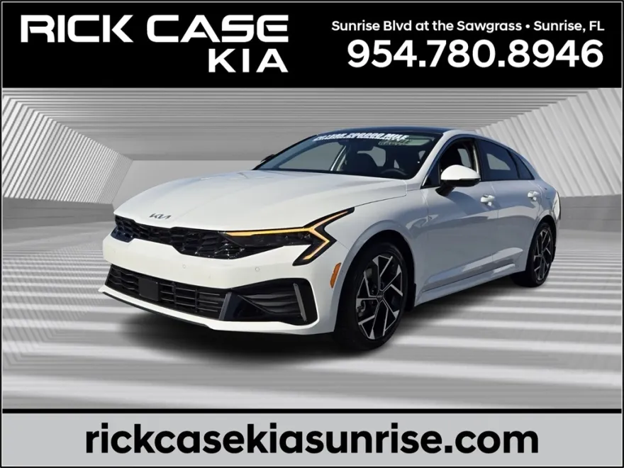 2026 Kia K5 EX photo 1