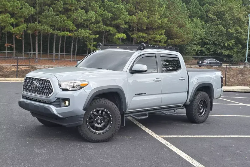 2019 Toyota Tacoma TRD V6 photo 1