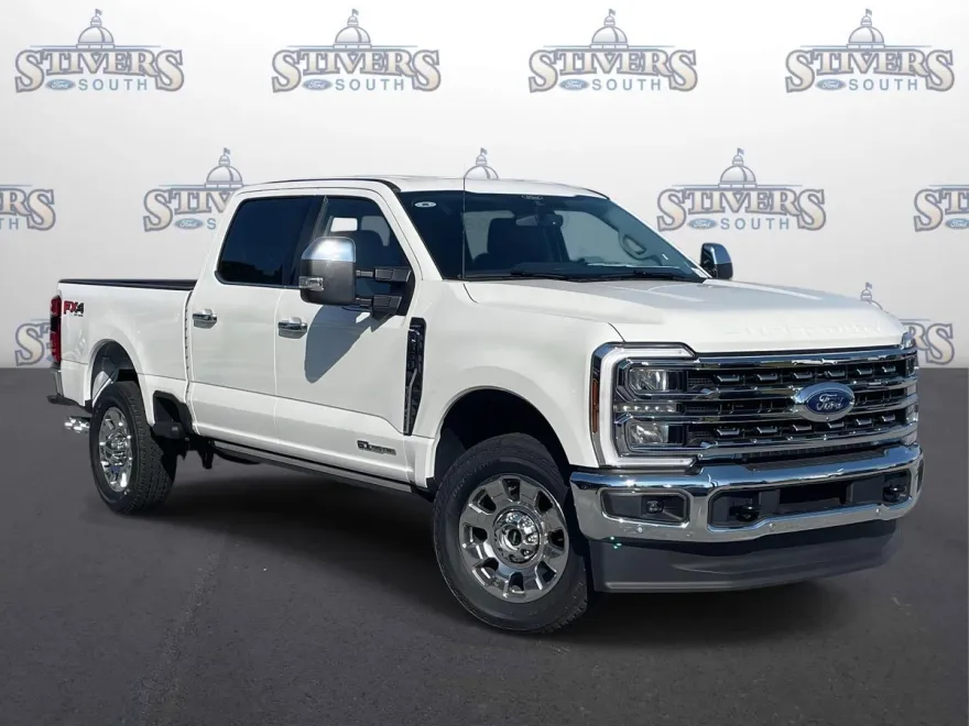 2025 Ford F-350 Lariat photo 1