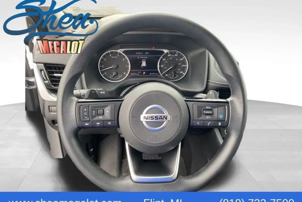 2021 Nissan Rogue SV photo 1