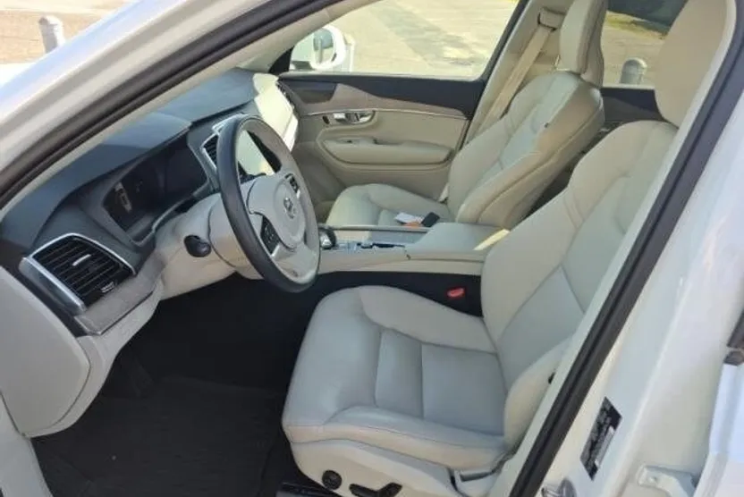 2024 Volvo XC90 Recharge T8 Plus photo 1