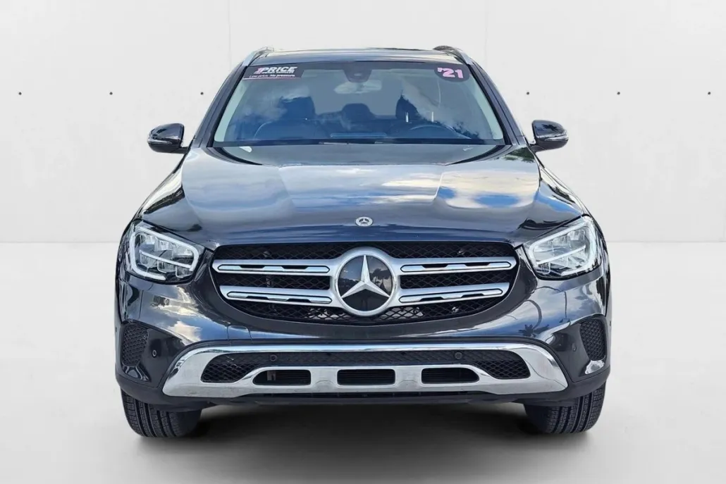 2021 Mercedes Benz GLC 300 photo 1