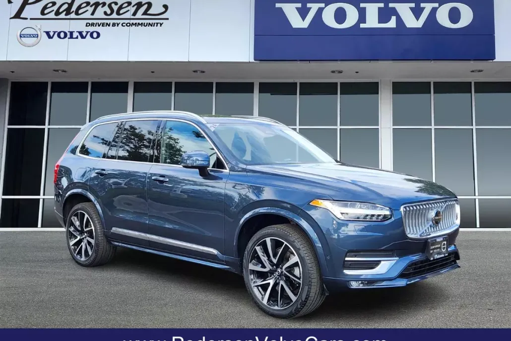 2024 Volvo XC90 Plus photo 1