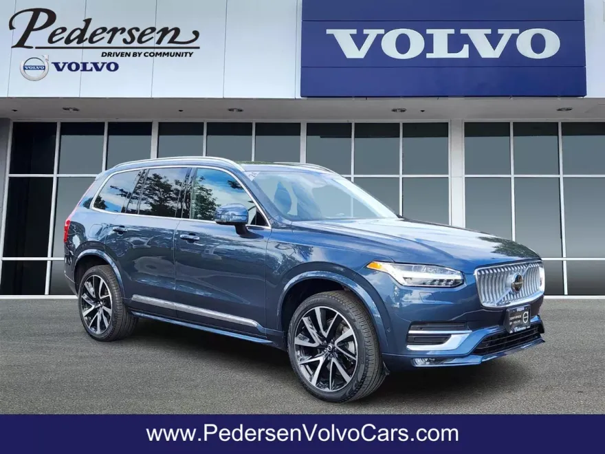 2024 Volvo XC90 Plus photo 1