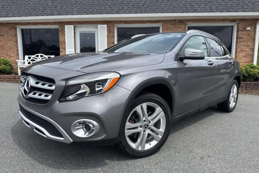 2018 Mercedes Benz GLA 250 4MATIC photo 1