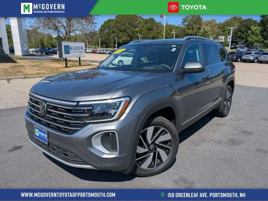 2024 Volkswagen Atlas SEL photo 1