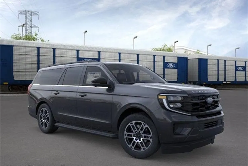 2025 Ford Expedition MAX photo 1
