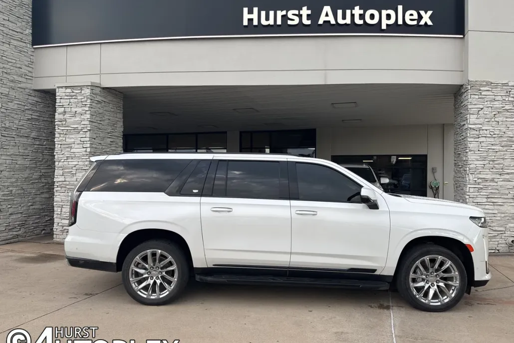 2022 Cadillac Escalade ESV Premium Luxury photo 1